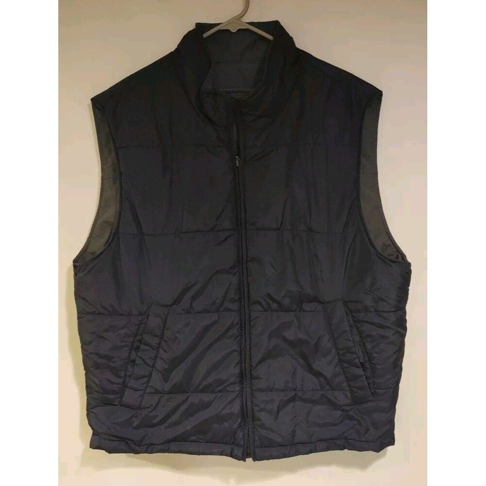 Trader Bay Men's reversible Puffer style Vest in Navy Blue & Gray Size Large